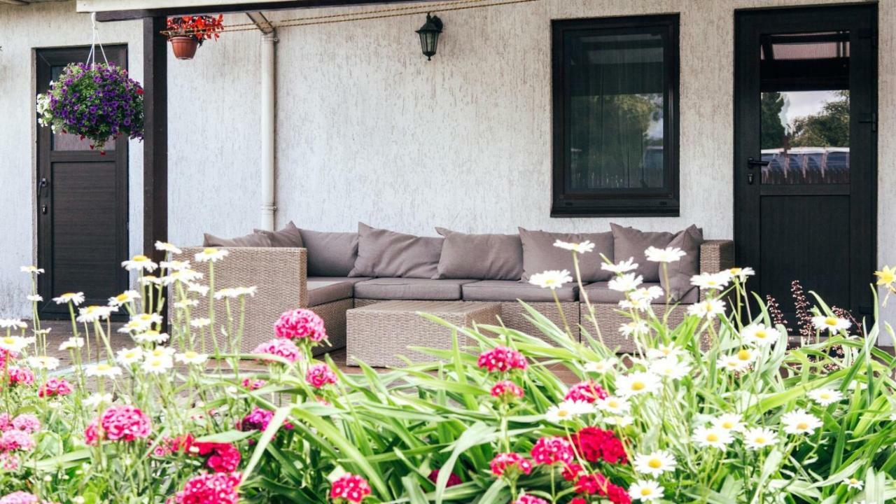 Flower Apartment فنتسبيلز المظهر الخارجي الصورة
